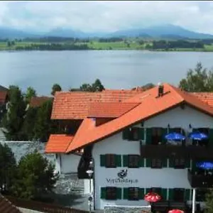 https://ferienhaus-vitushhle.com-bavaria.com