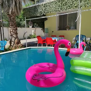  Kwatera prywatna Ilirida-swimming Pool & Garden View For Rent