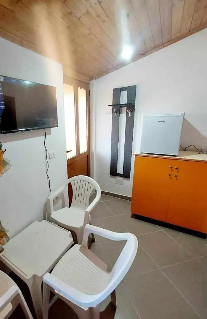 Guest House Xhaferaj Berat 0*,